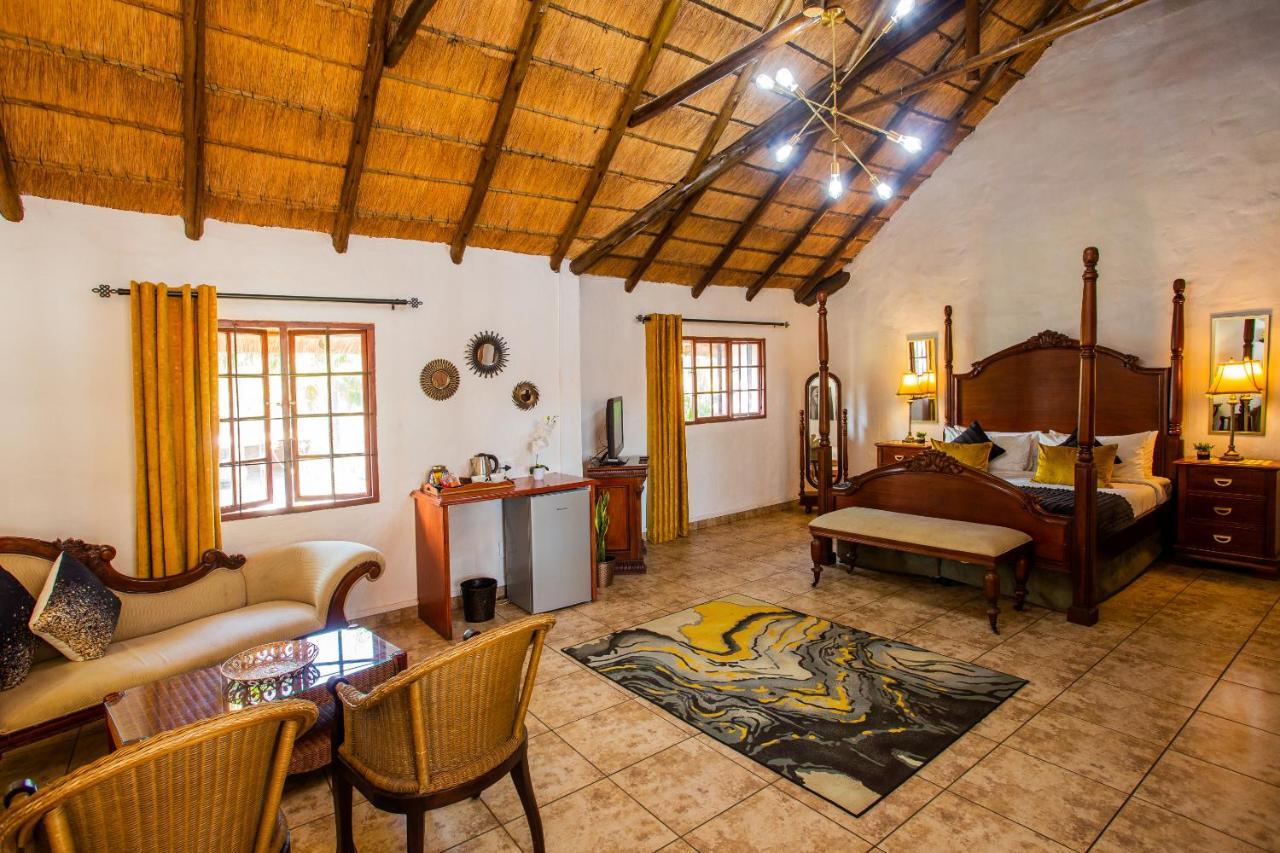 The Villa Manor & Spa Bela-Bela Extérieur photo